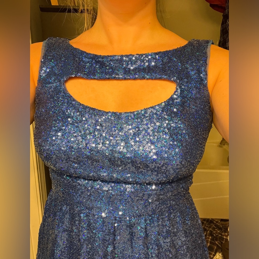 Windsor sequence dress - Picture 6 of 7